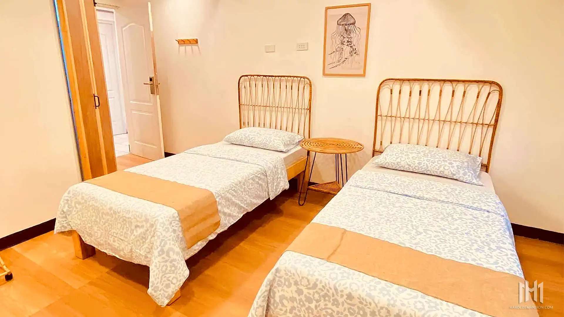 harolds mansion Superior twin room